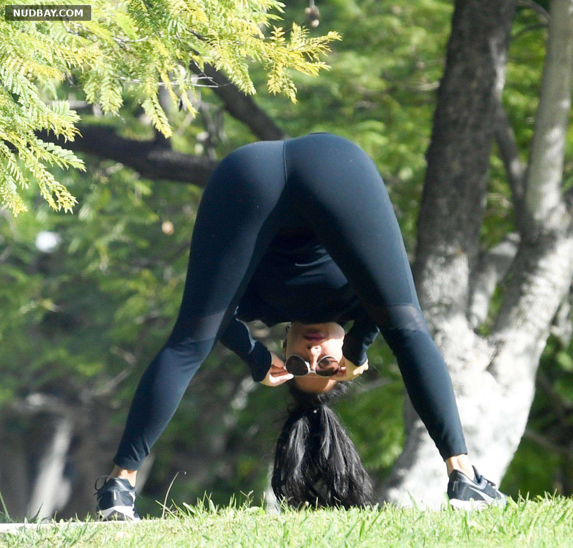 Nicole Scherzinger doing gymnastics showing ass 2020