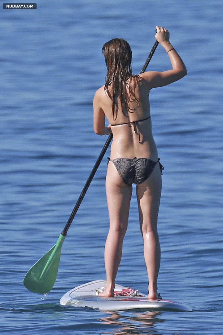 Olivia Wilde Ass paddleboarding in bikini in Maui Hawaii on December 7 2014