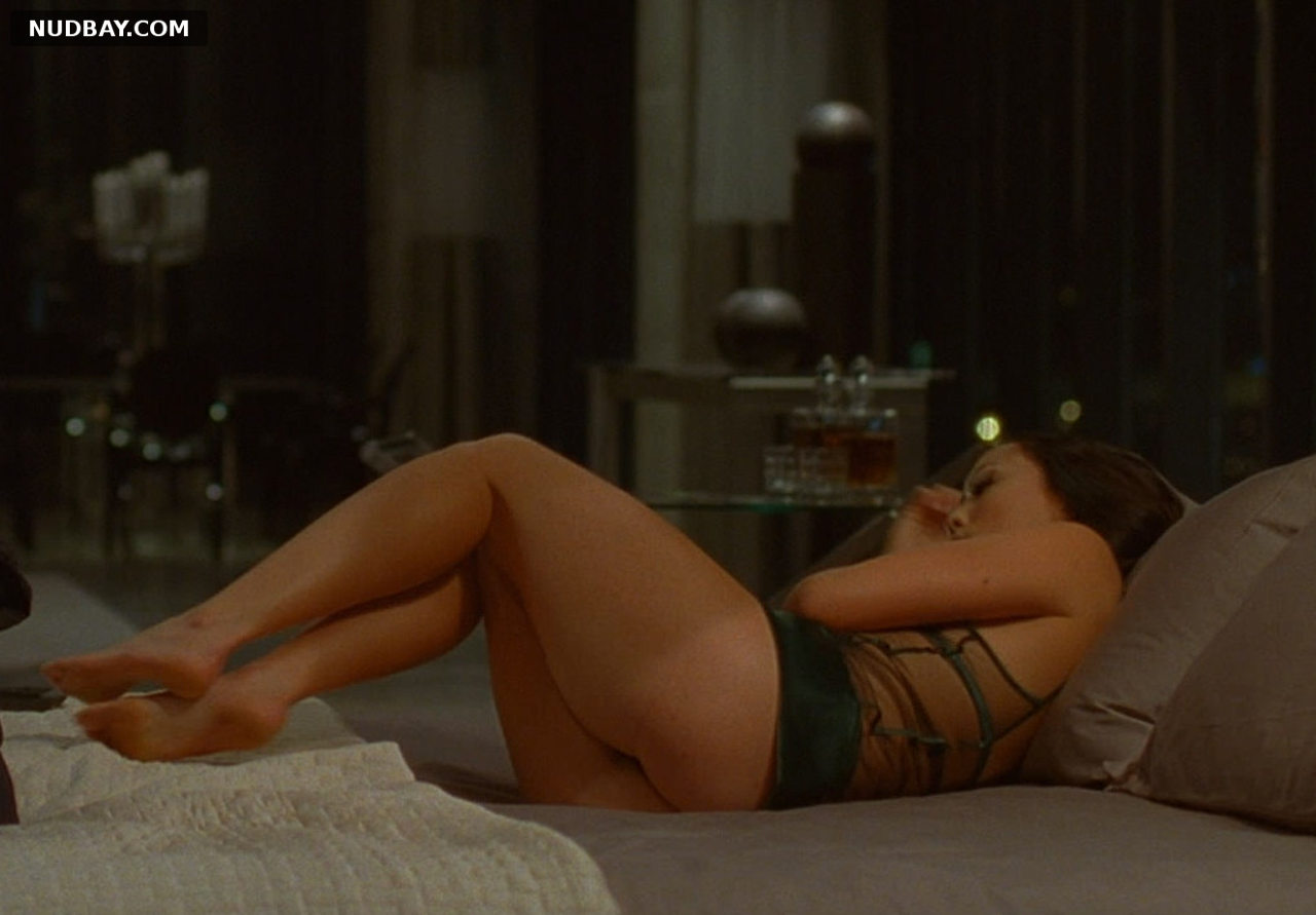 Pom Klementieff naked ass in Oldboy (2013)