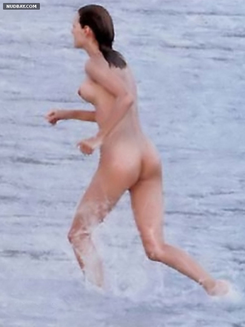 Uma Thurman naked vacation on the beach in St Barts 1996
